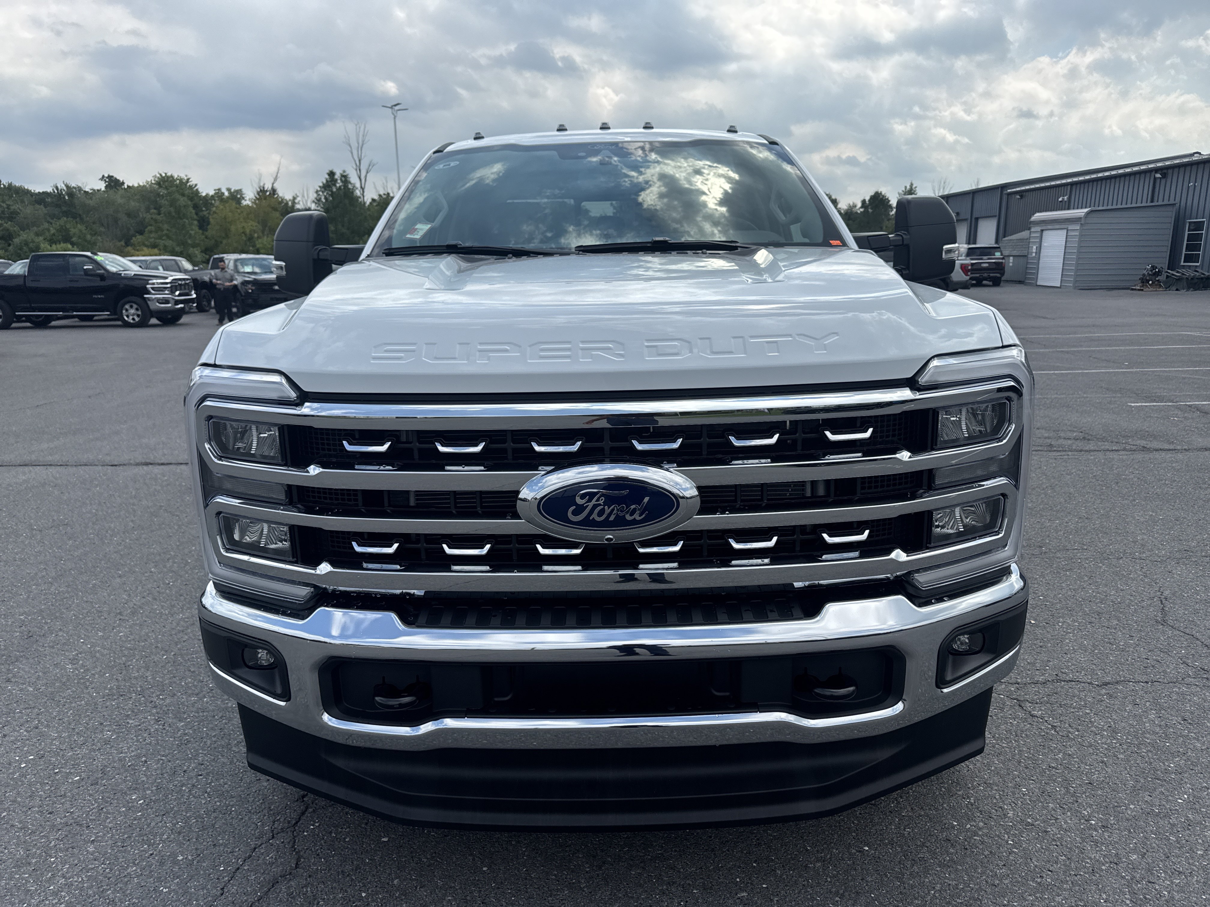 New 2026 Ford F250 XLT w/ XLT Premium Package AWD/4WD image 9