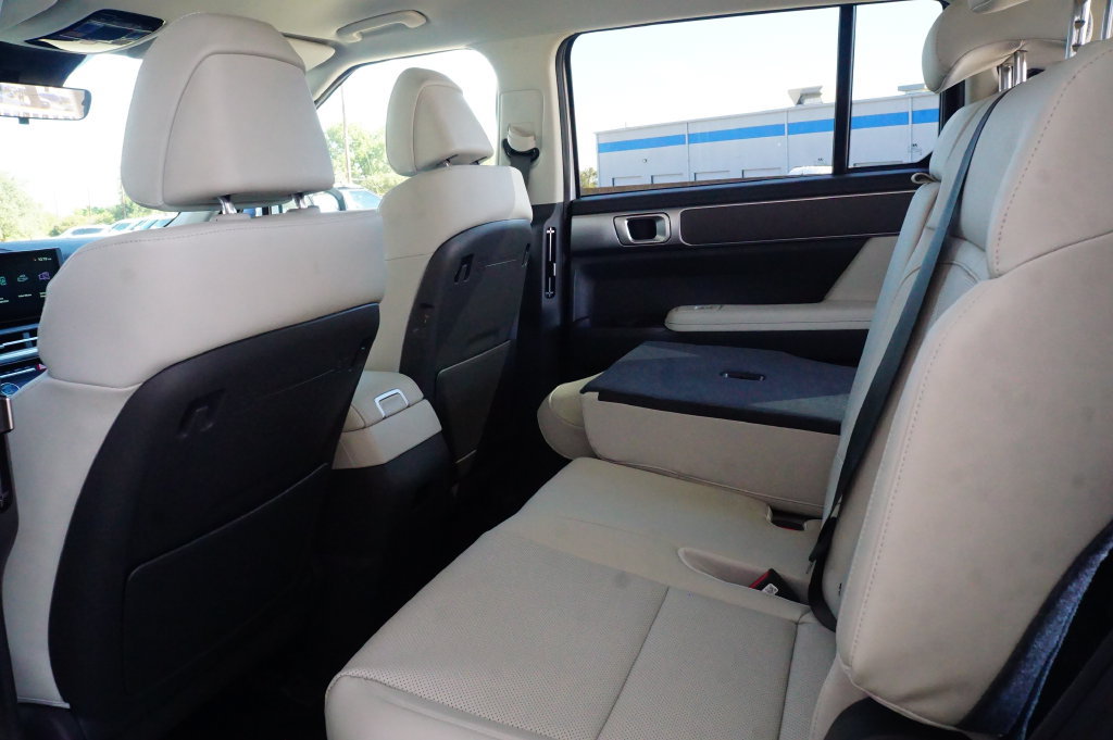 New 2027 Hyundai Santa Fe SEL w/ Tow & Go Package FWD image 19