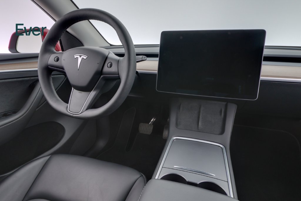 Used 2025 Tesla Model Y Long Range AWD/4WD image 25