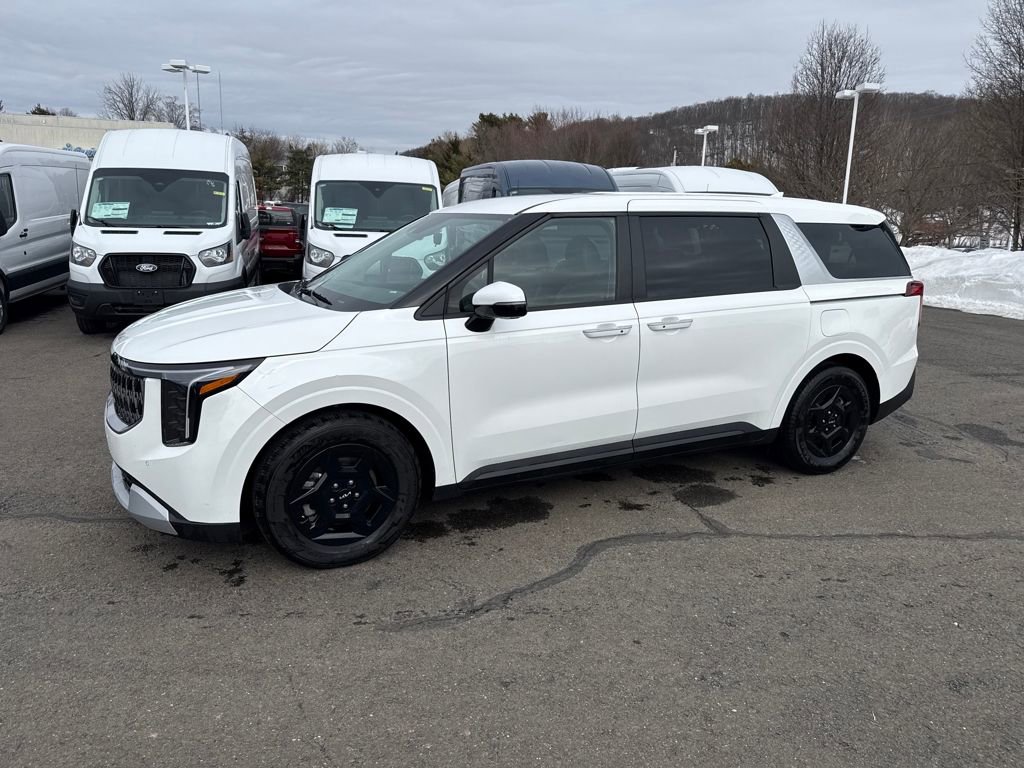 Used 2025 Kia Carnival image 13