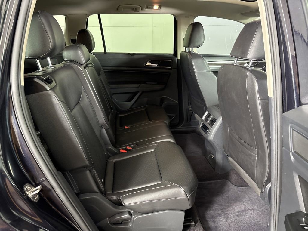 Used 2018 Volkswagen Atlas SEL AWD/4WD image 18