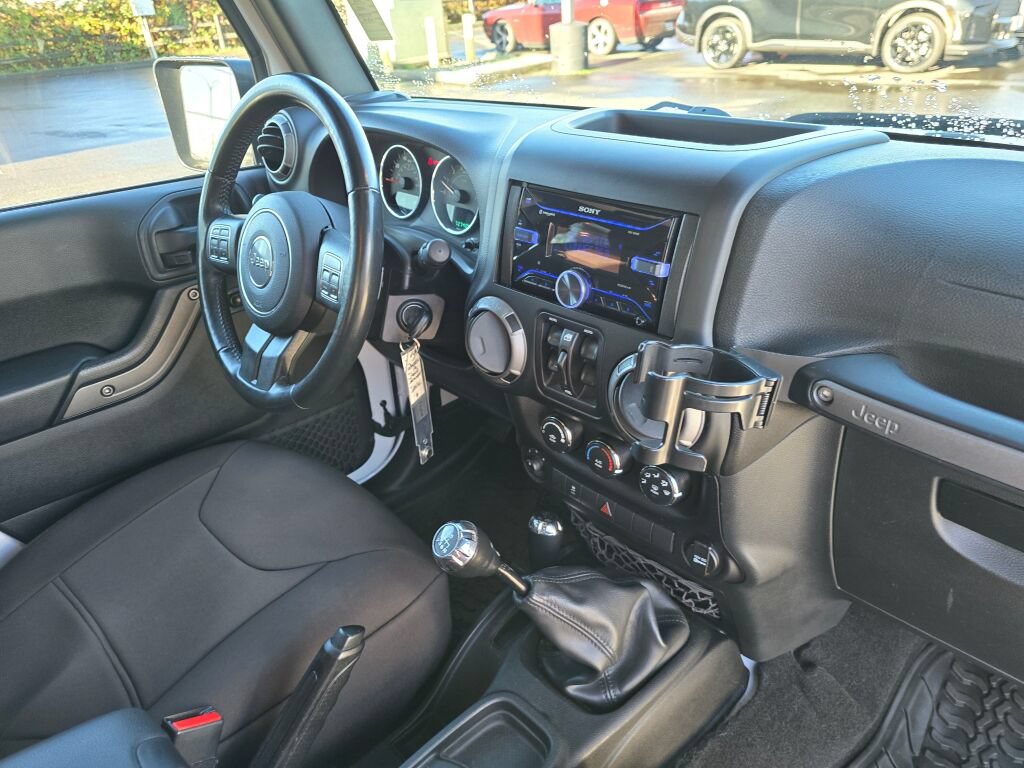 Used 2016 Jeep Wrangler Unlimited Sport w/ Quick Order Package 23S AWD/4WD image 11