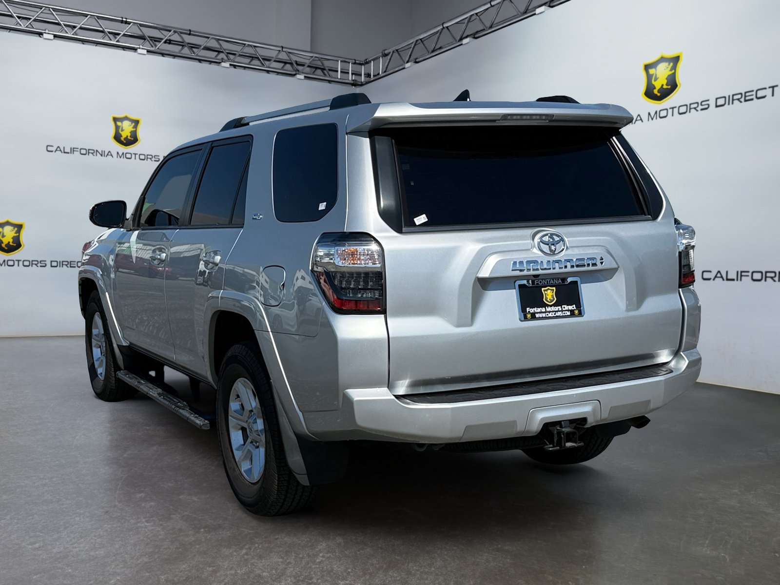 Used 2022 Toyota 4Runner SR5 Premium w/ Moonroof Package RWD image 3