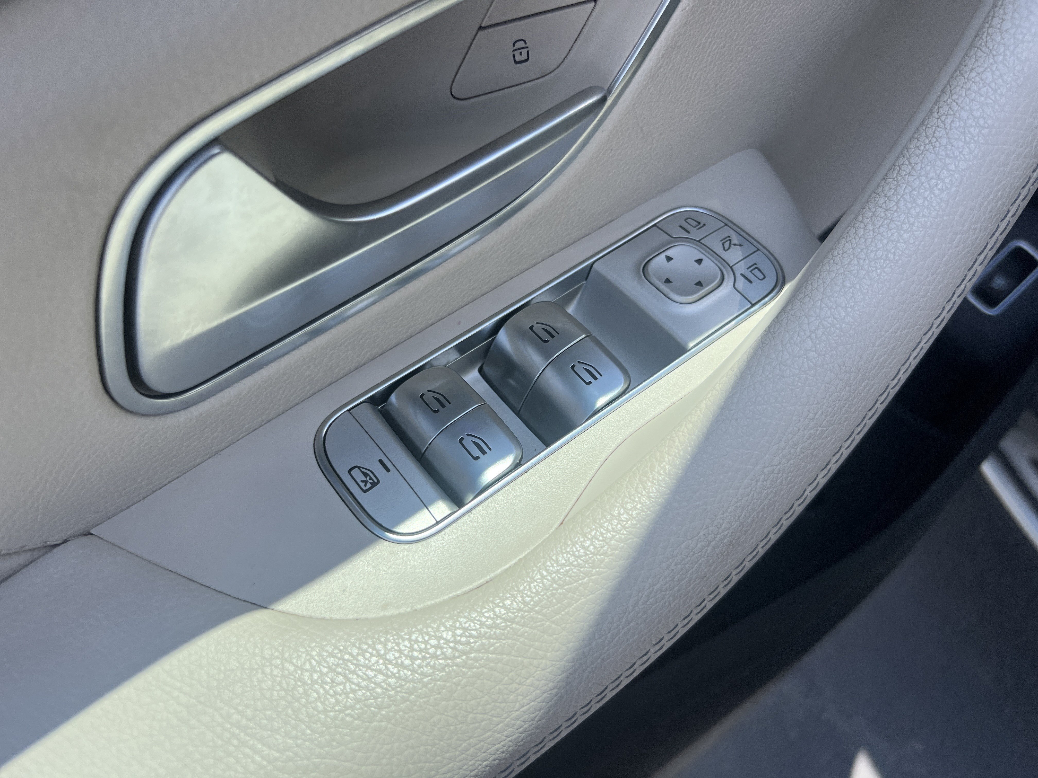 Certified 2023 Mercedes-Benz GLE 350 4MATIC image 15