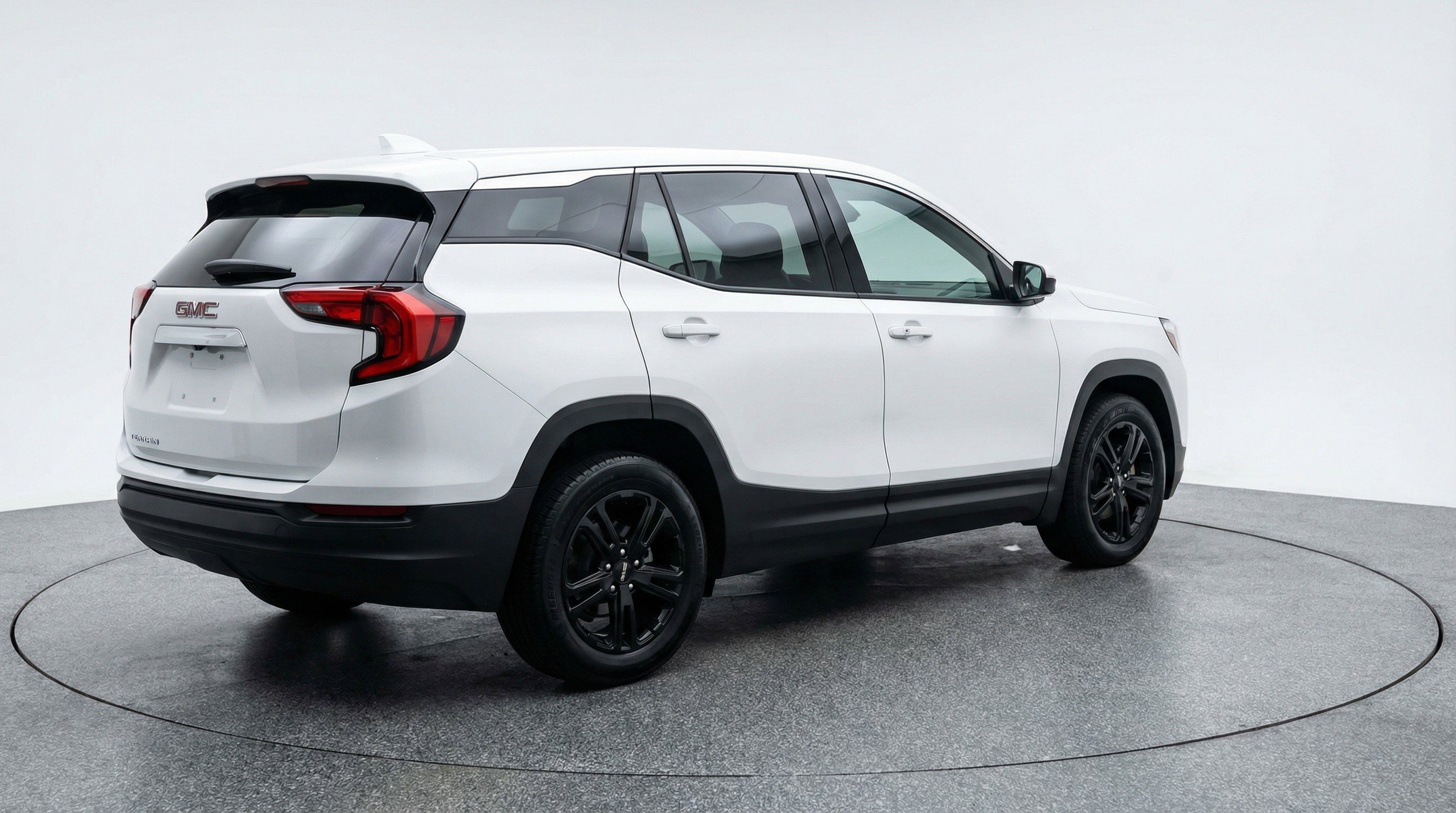 Used 2024 GMC Terrain SLE image 9