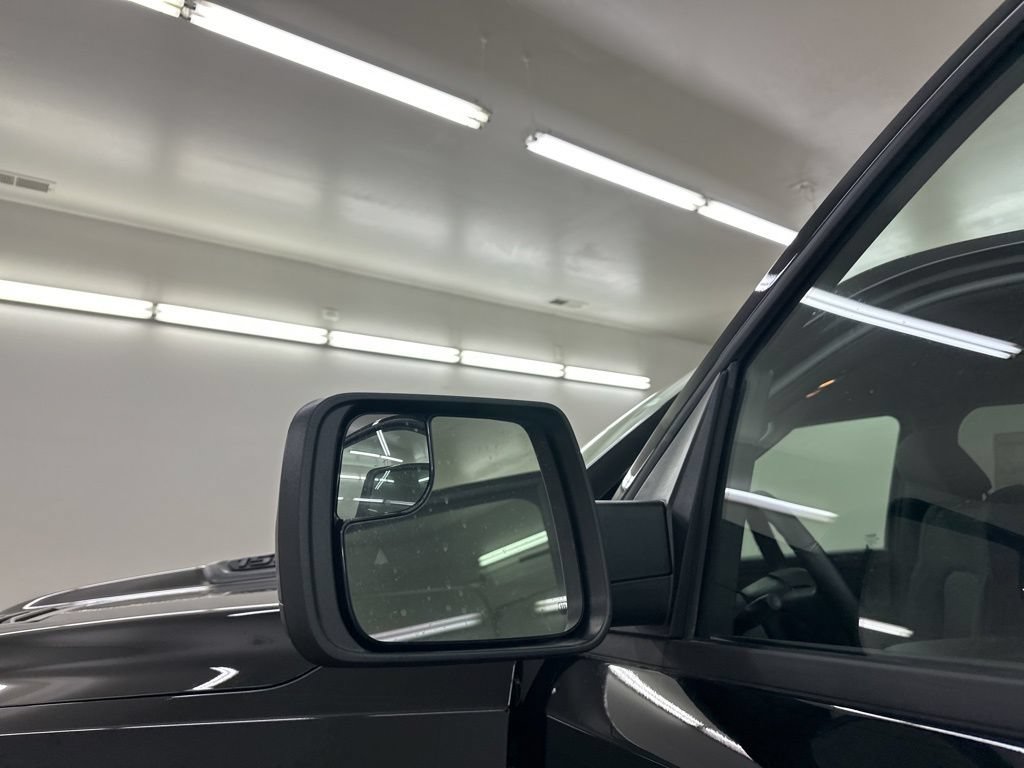 New 2026 RAM 1500 Express AWD/4WD image 14