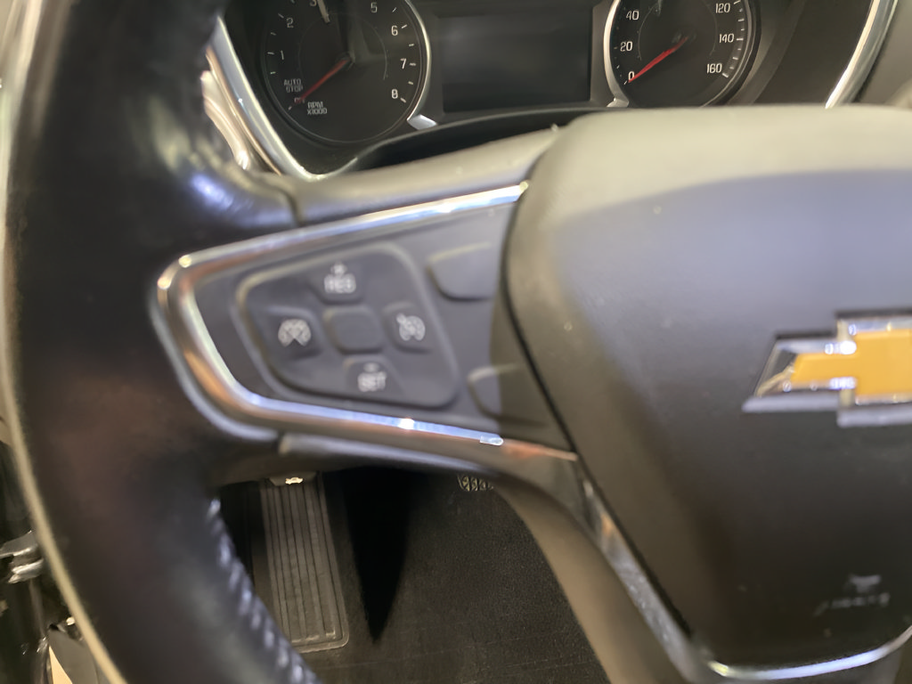 Used 2019 Chevrolet Equinox LT AWD/4WD image 25