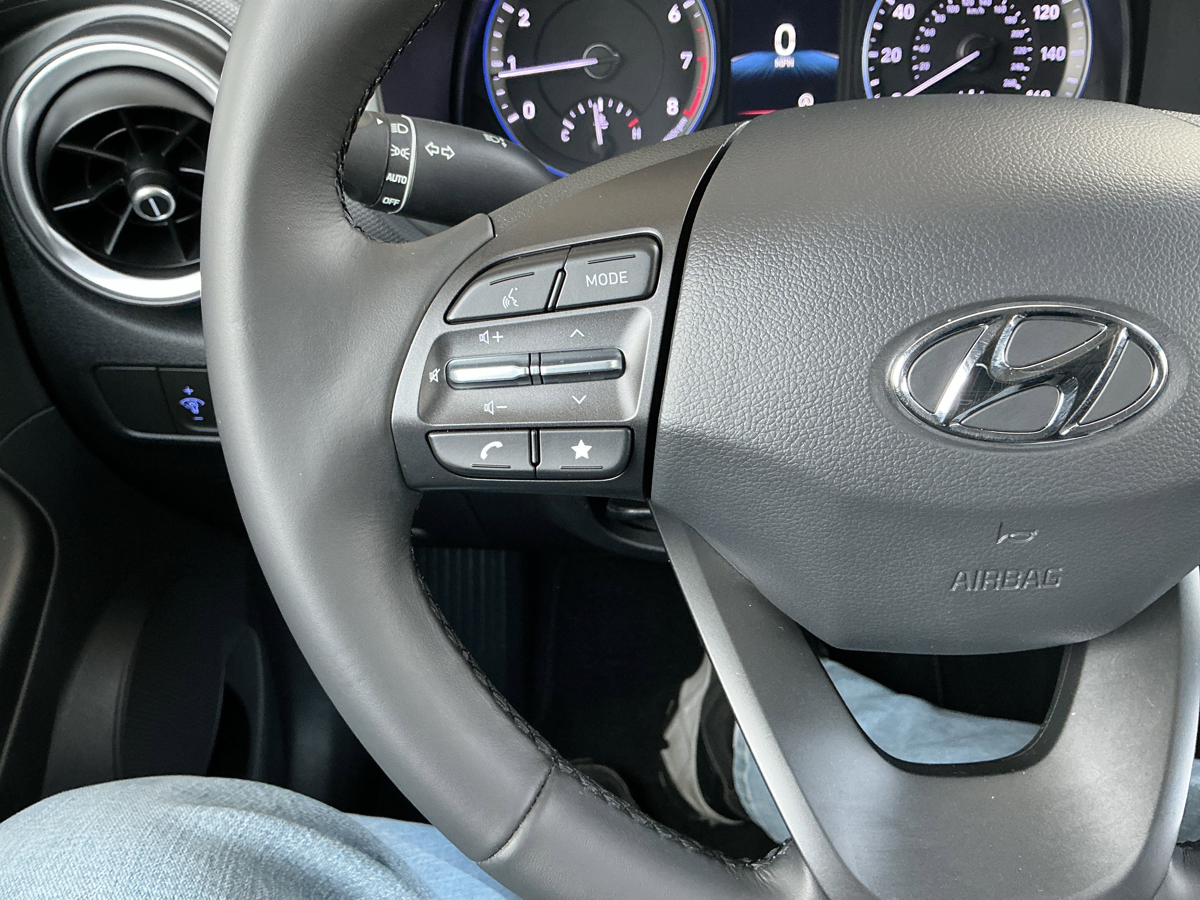 Used 2023 Hyundai Kona SEL w/ Convenience Package image 12