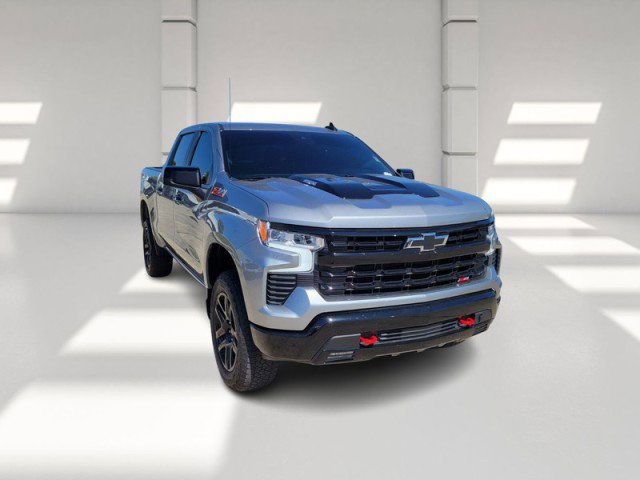 Used 2025 Chevrolet Silverado 1500 LT Trail Boss image 3