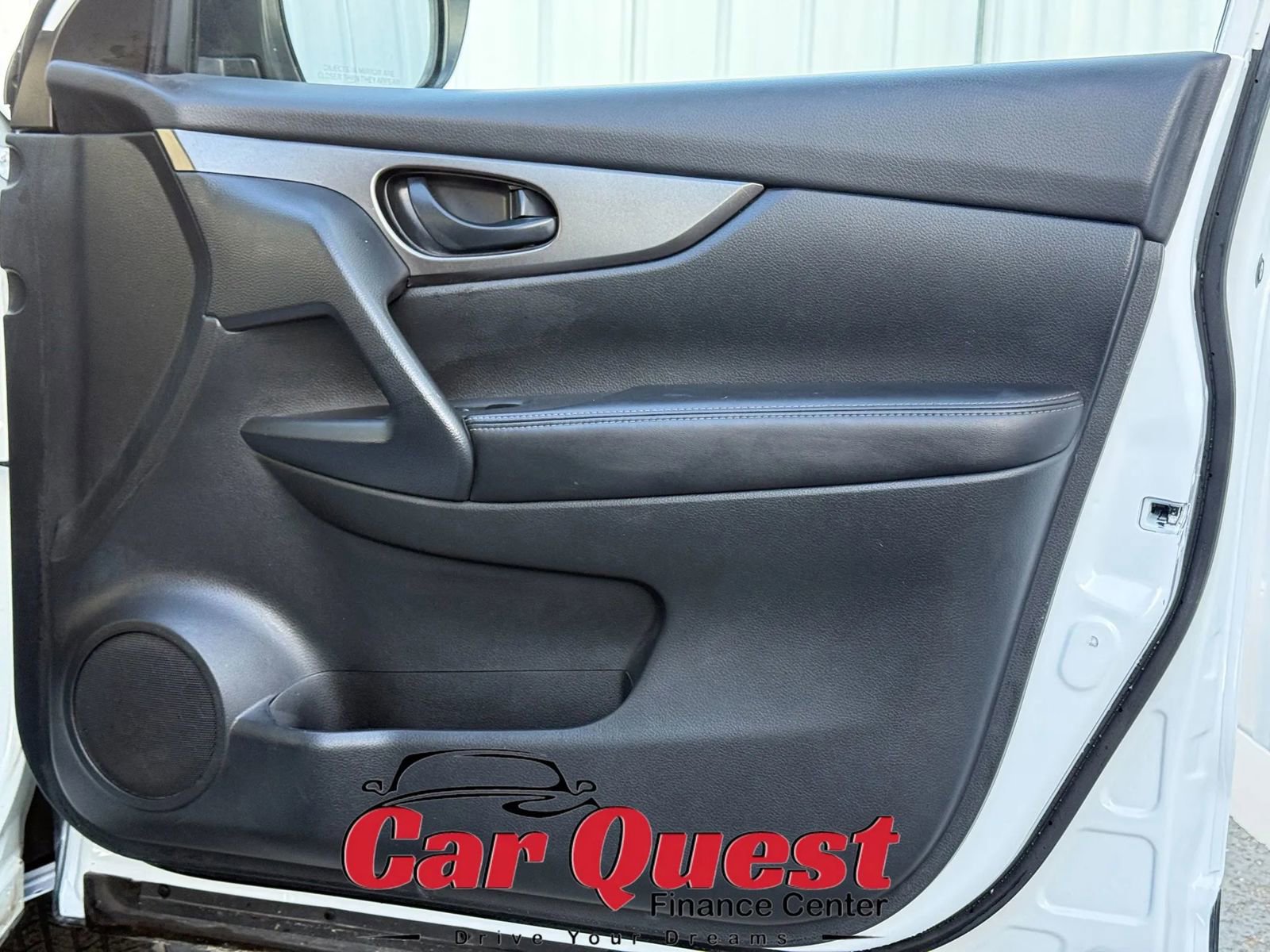 Used 2021 Nissan Rogue Sport S image 20