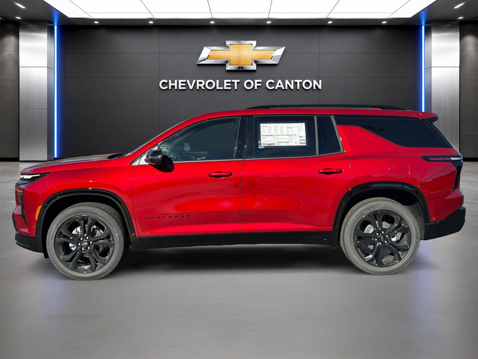 New 2027 Chevrolet Traverse RS w/ LPO, Floor Liner Package FWD image 8