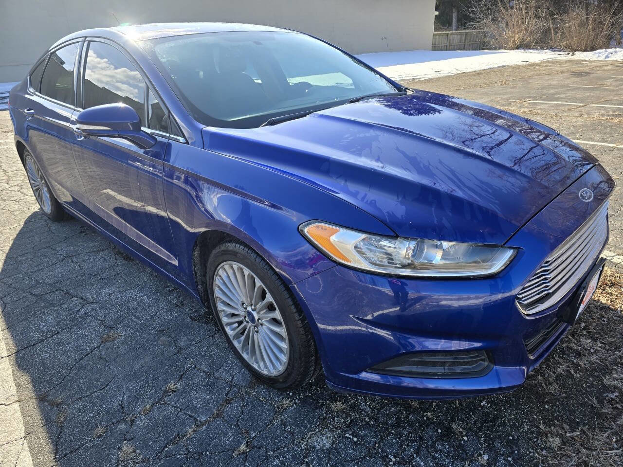 Used 2013 Ford Fusion SE FWD image 3