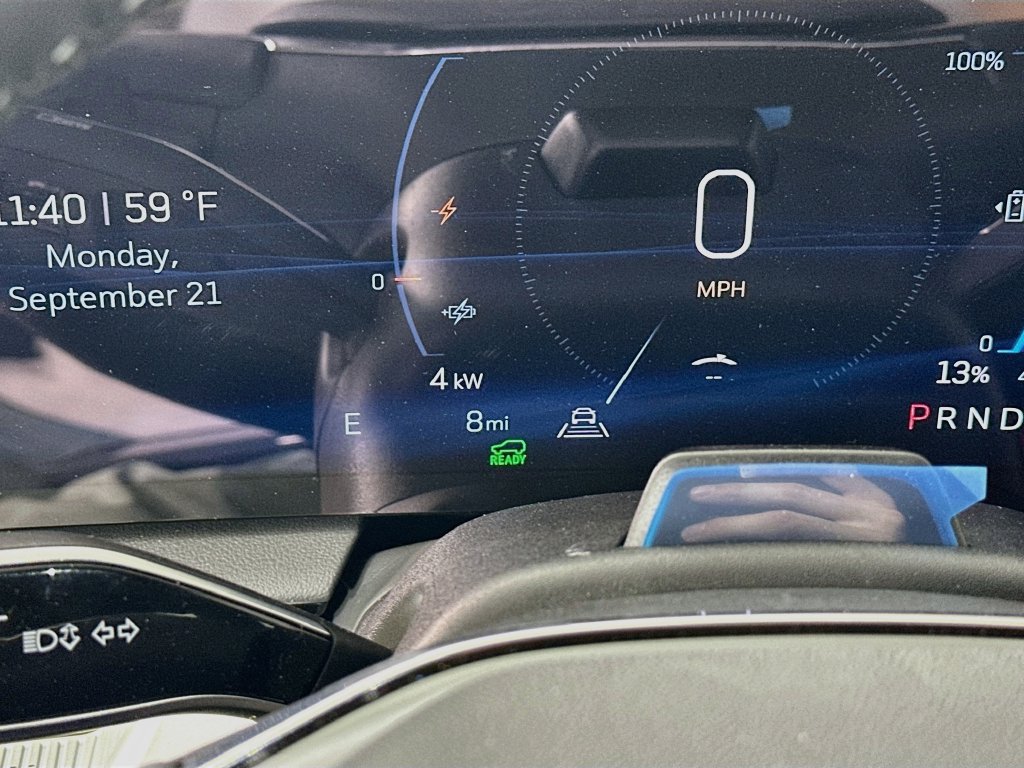 New 2027 Cadillac Optiq Premium Luxury w/ LPO, Floor Liner Package AWD/4WD image 15