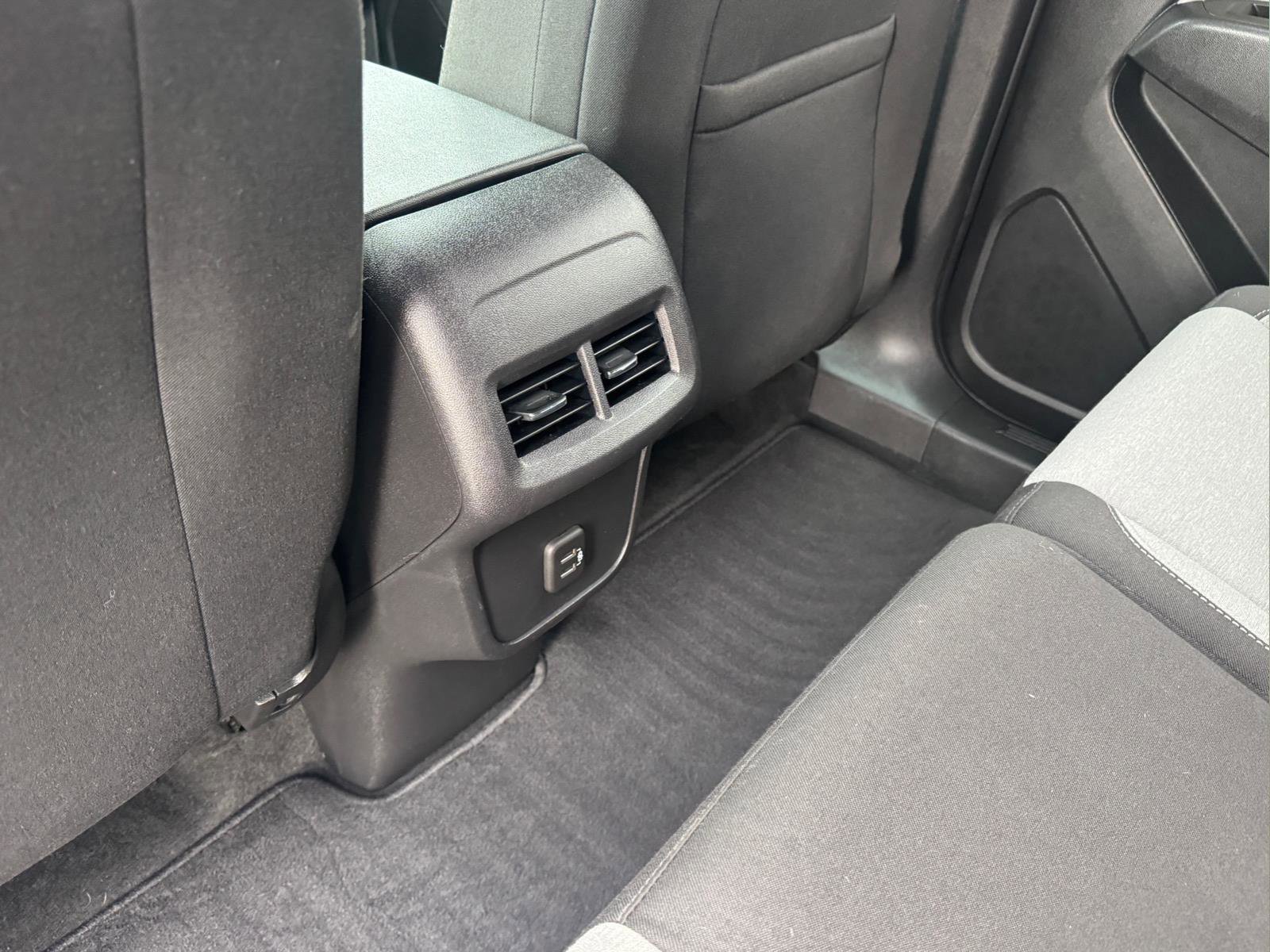 Used 2023 Chevrolet Equinox LT image 13