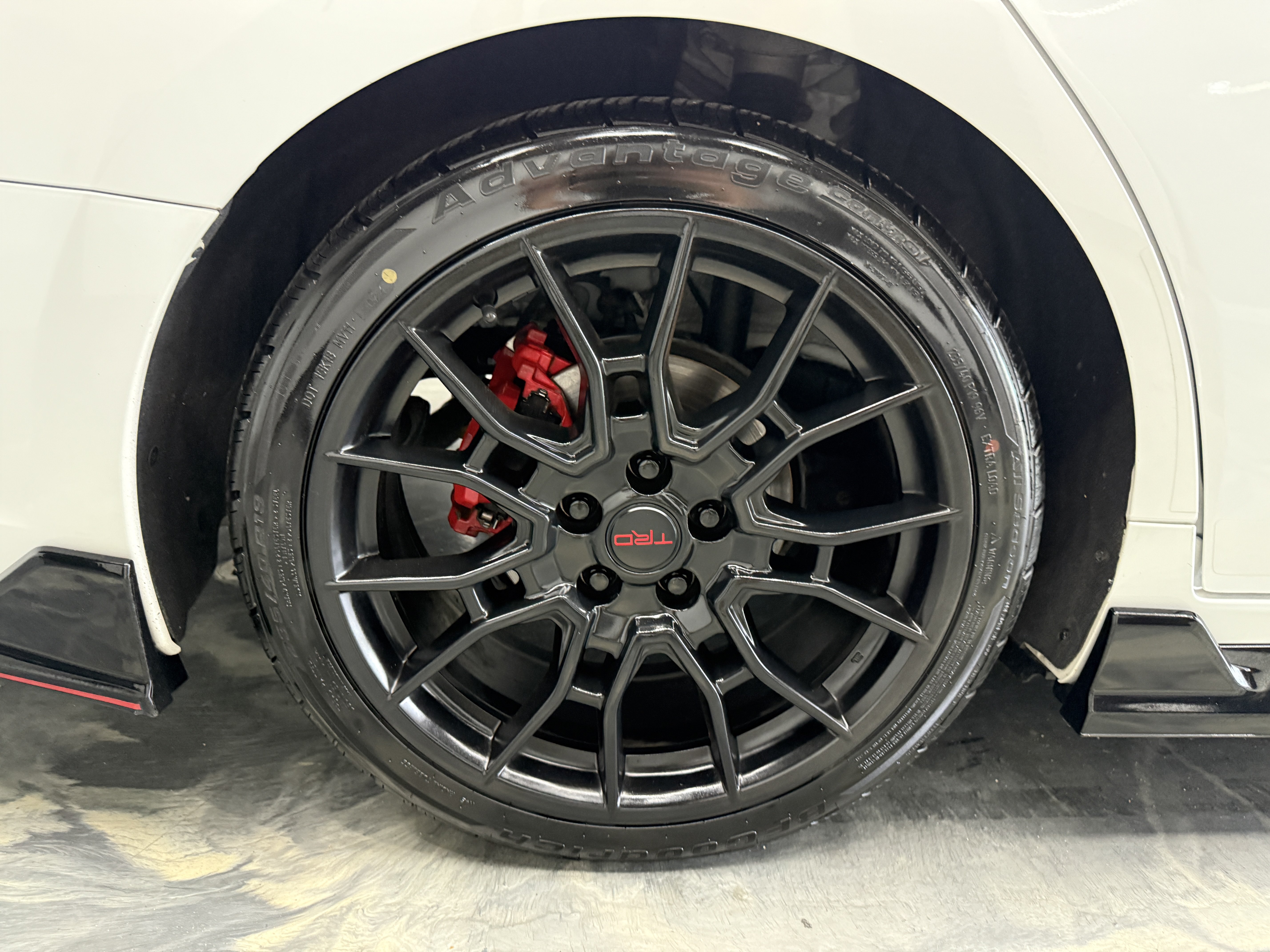 Used 2021 Toyota Avalon TRD FWD image 28