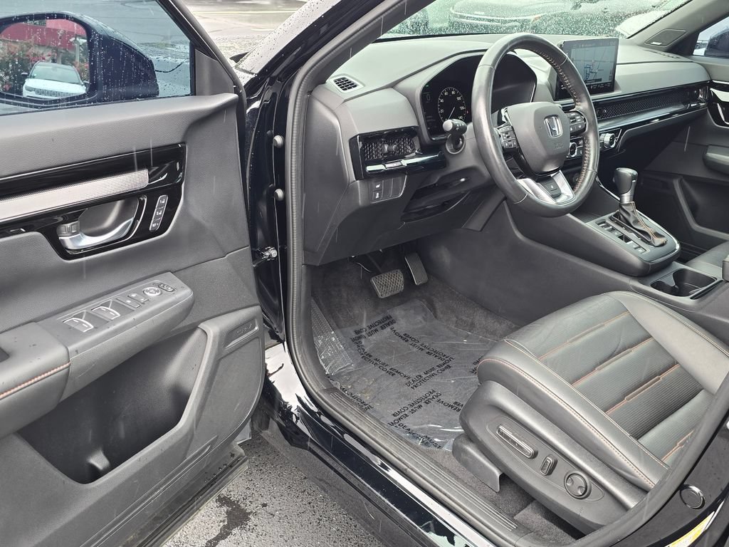 Used 2024 Honda CR-V Sport Touring image 9