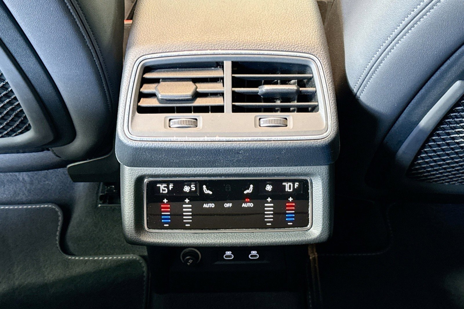 Used 2022 Audi e-tron Premium image 23