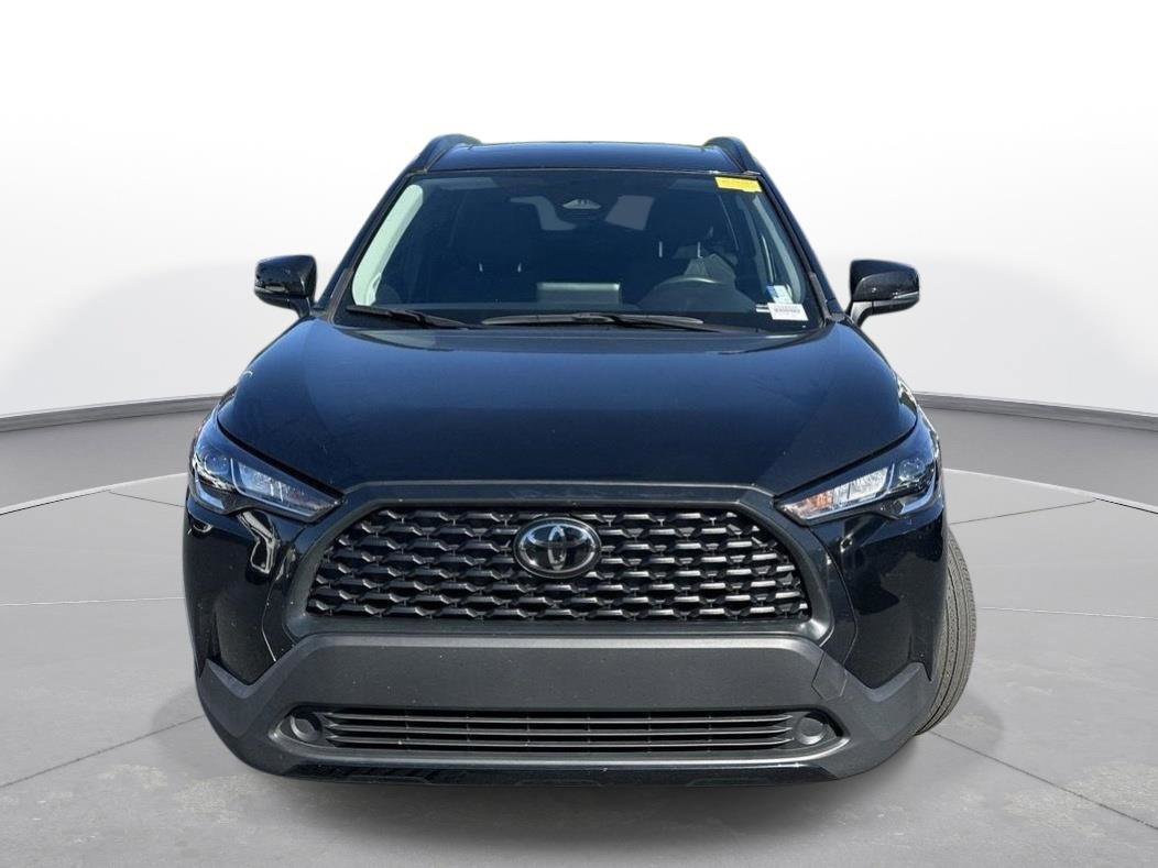 Certified 2024 Toyota Corolla Cross LE w/ Moonroof Package AWD/4WD image 3