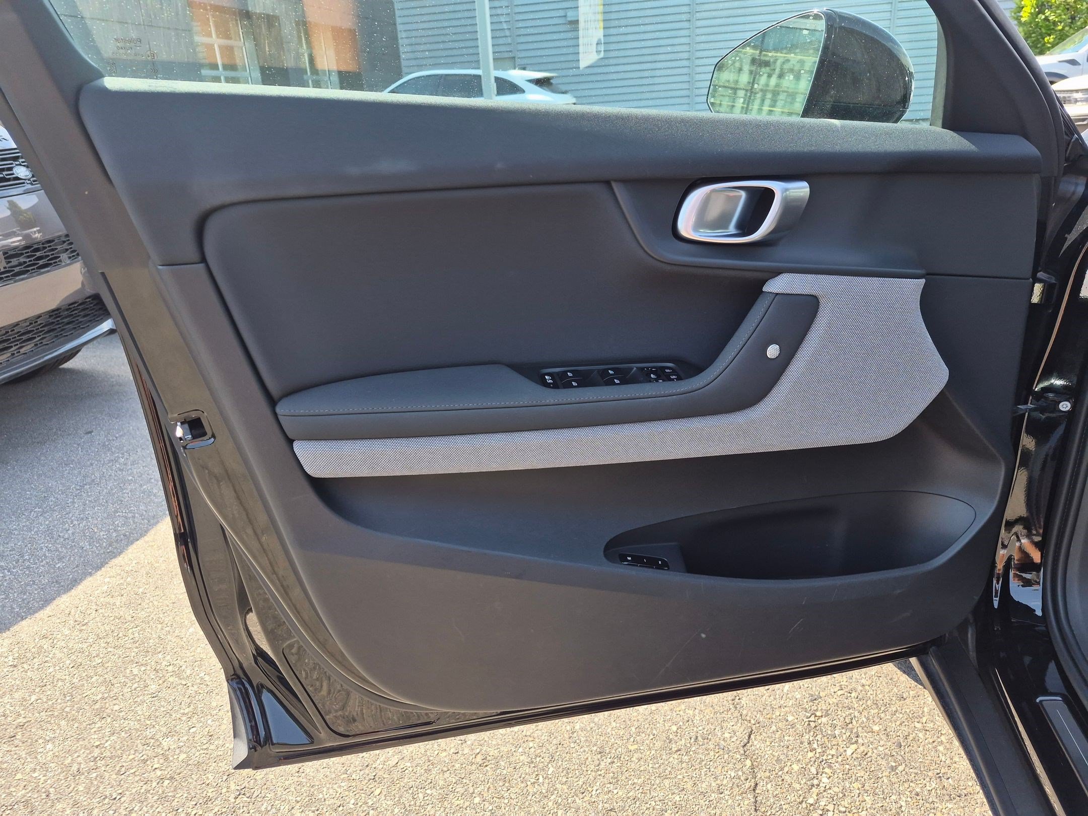 Used 2022 Polestar Polestar 2 w/ Performance Package AWD/4WD image 12