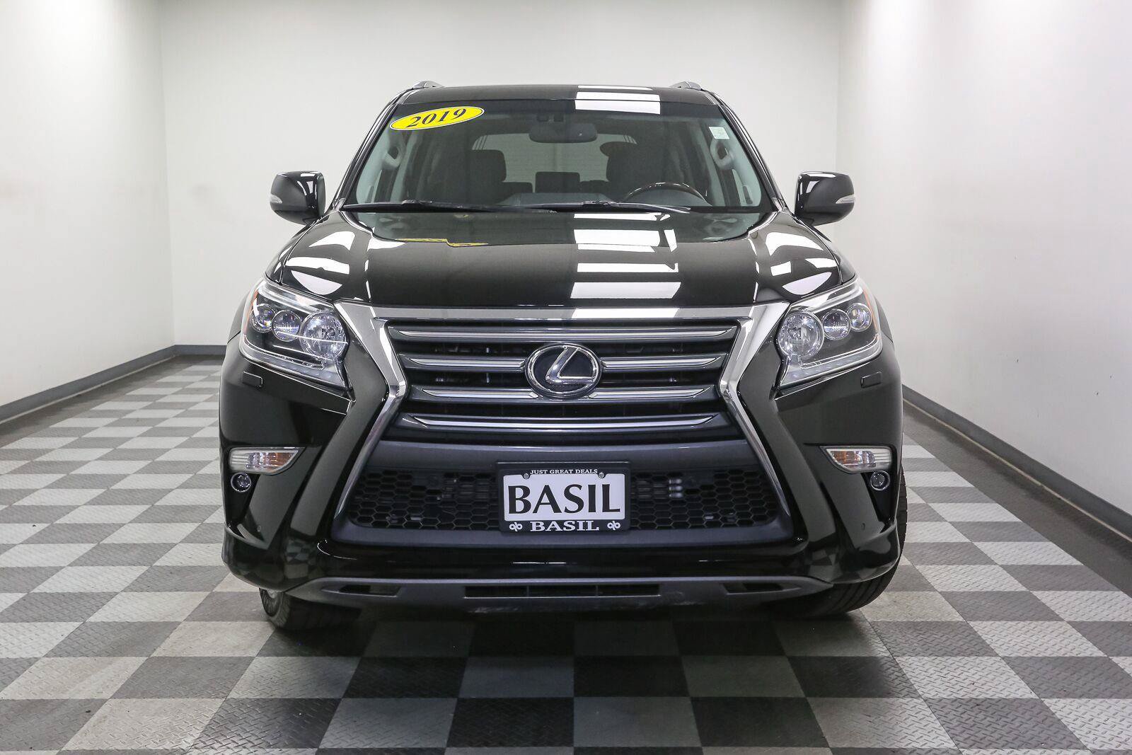 Used 2019 Lexus GX 460 Premium AWD/4WD image 3