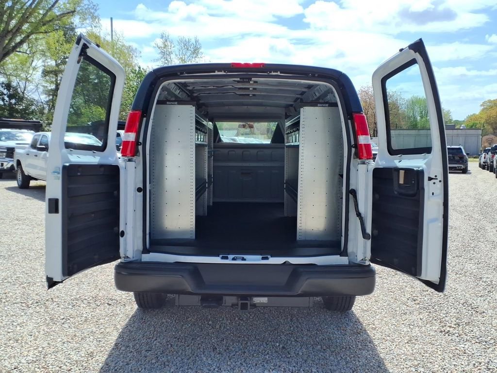 New 2026 Chevrolet Express 2500 Extended w/ Driver Convenience Package RWD image 7