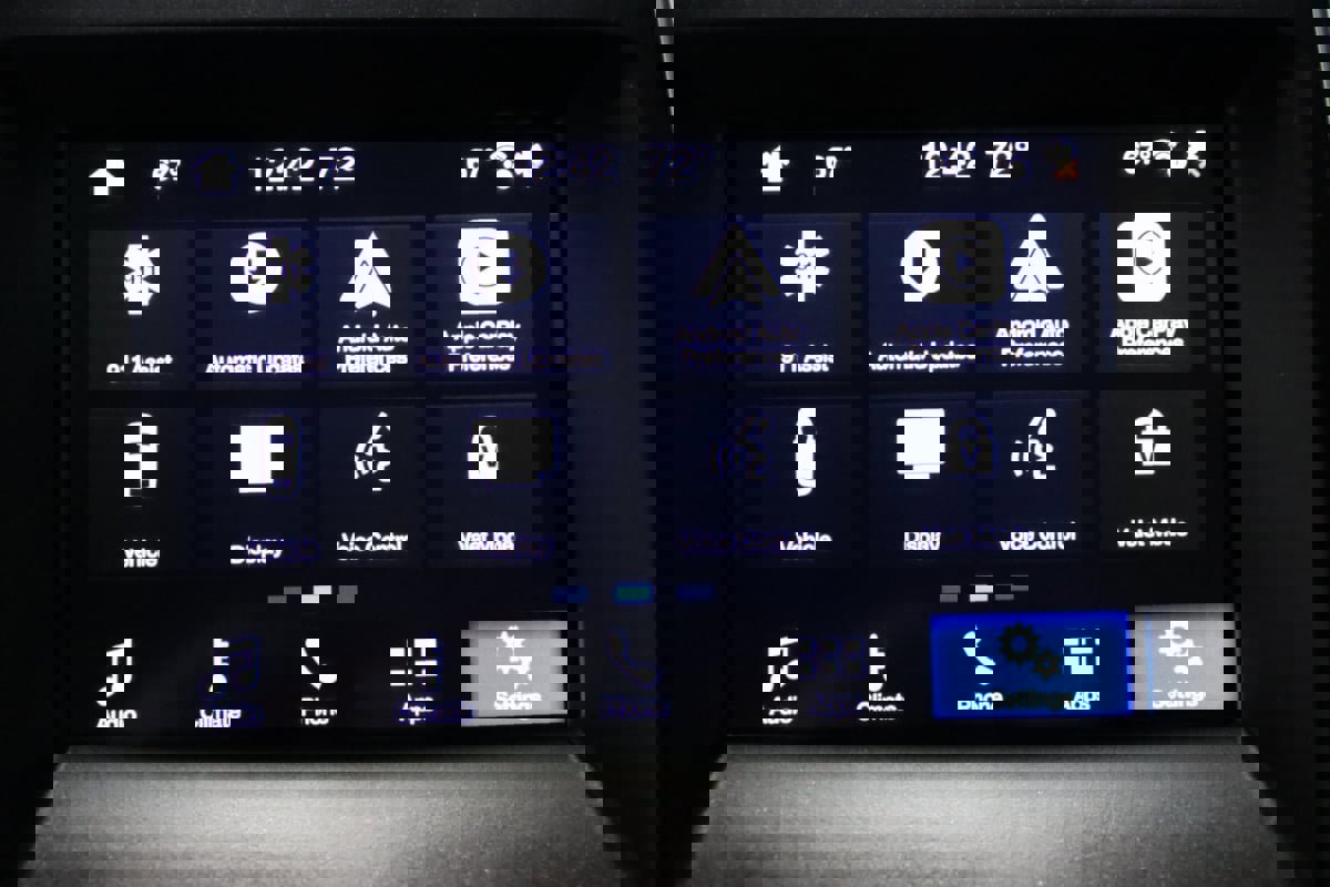 Used 2019 Ford Edge ST w/ Cold Weather Package image 47