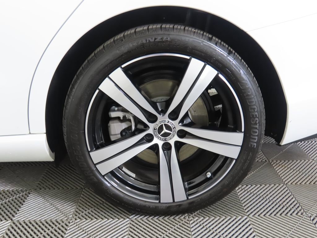 Certified 2025 Mercedes-Benz C 300 Sedan image 29