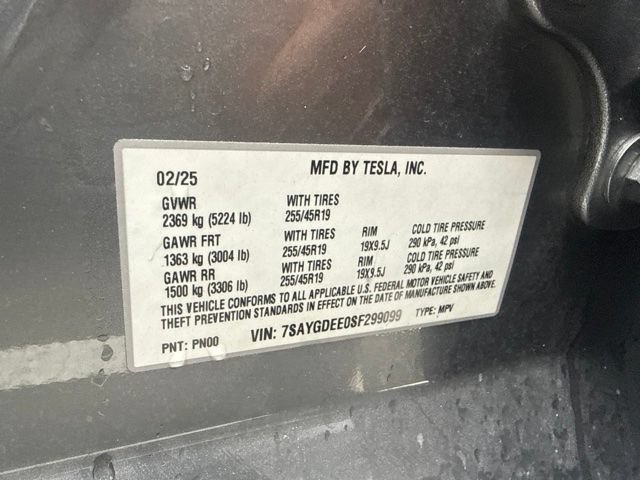 Used 2025 Tesla Model Y Long Range AWD/4WD image 12