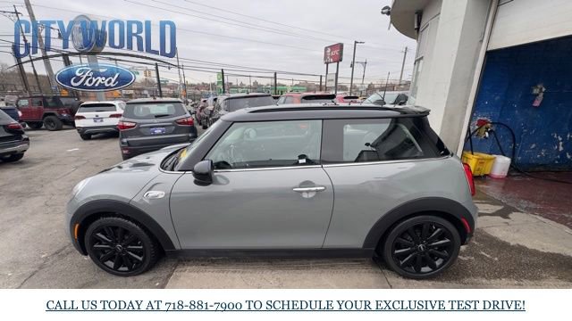 Used 2019 MINI Cooper S image 2