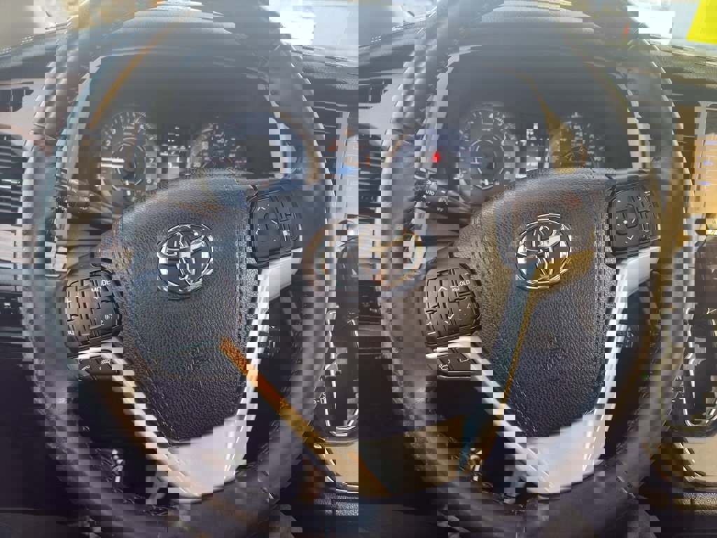 Used 2017 Toyota Sienna Limited Premium image 14