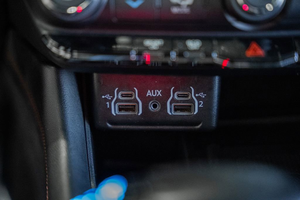 Used 2022 Dodge Durango R/T w/ Blacktop Package image 35