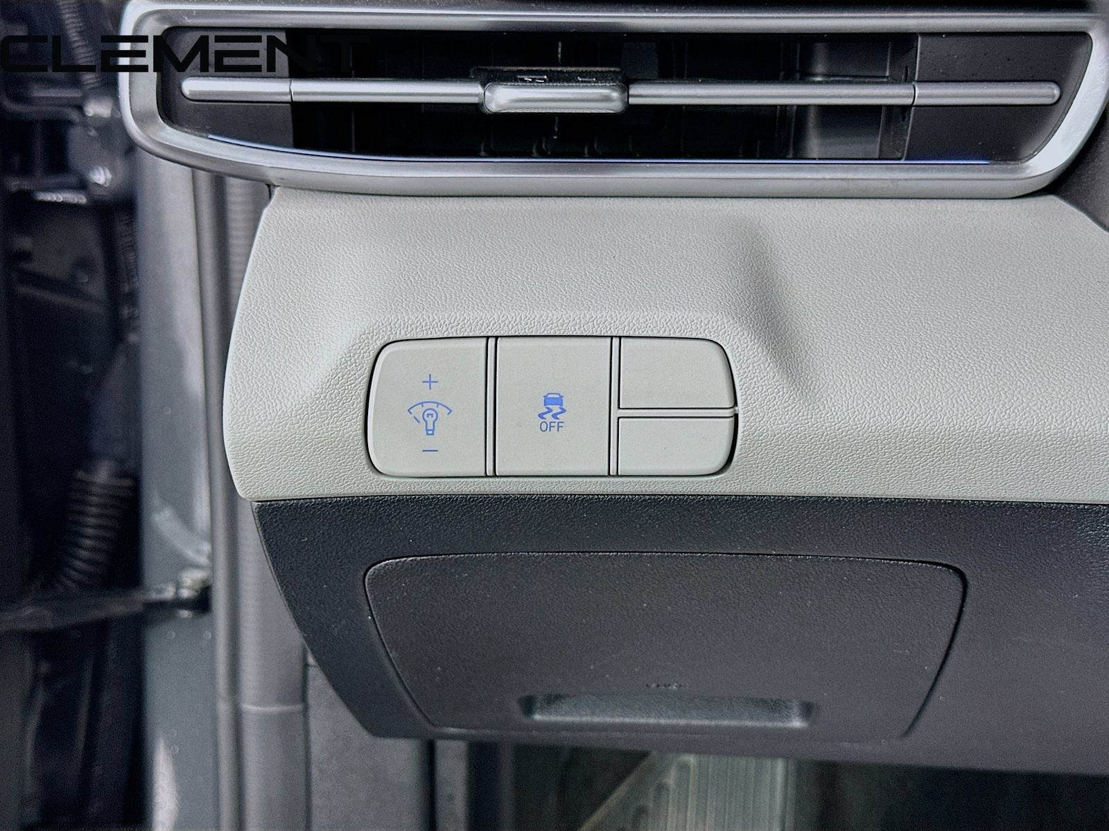 Certified 2024 Hyundai Elantra Limited FWD image 13