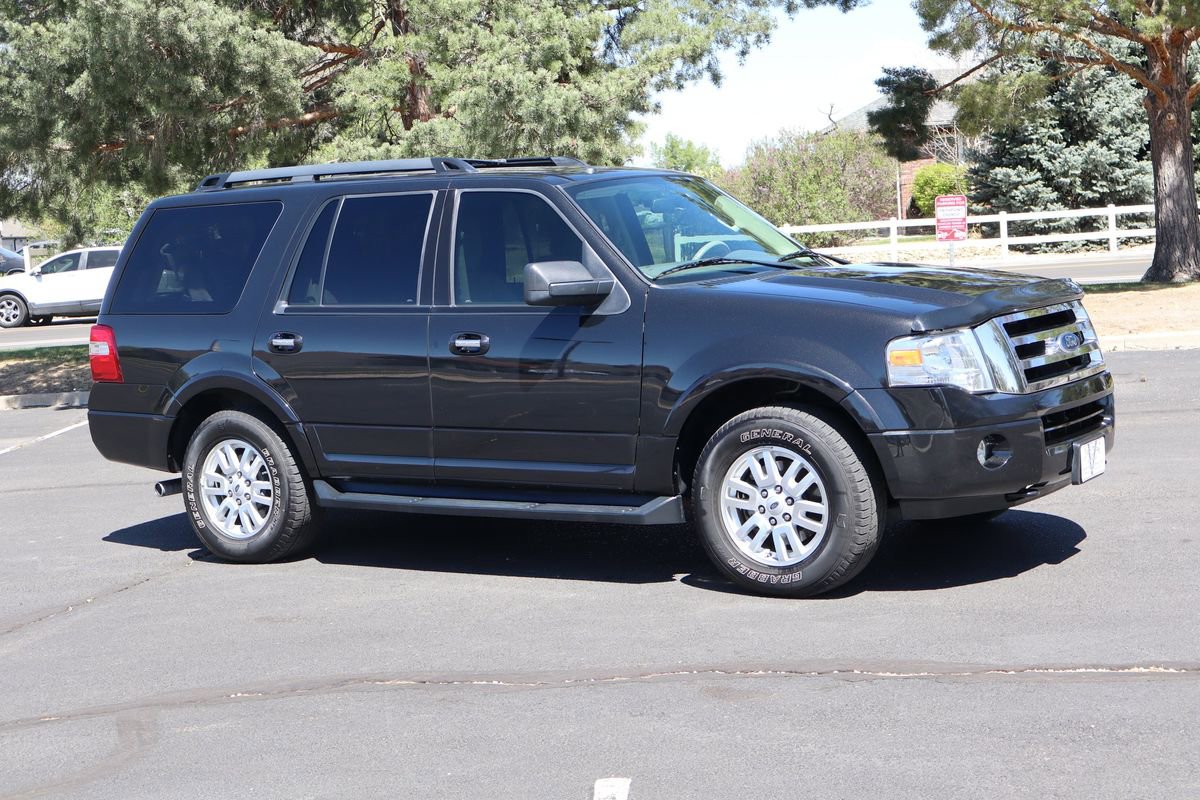 Used 2014 Ford Expedition XLT AWD/4WD image 2
