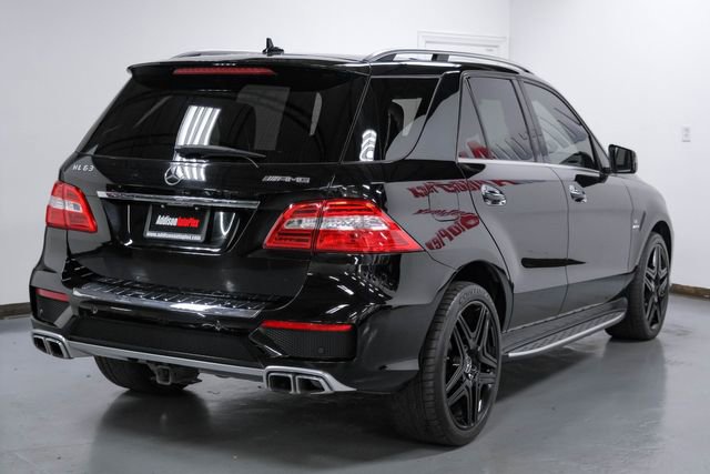 Used 2015 Mercedes-Benz ML 63 AMG 4MATIC w/ Accessory Chrome Package image 8