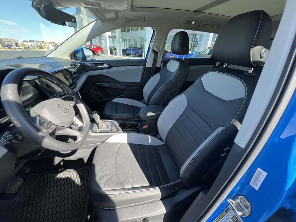 Used 2022 Volkswagen Taos SEL image 19