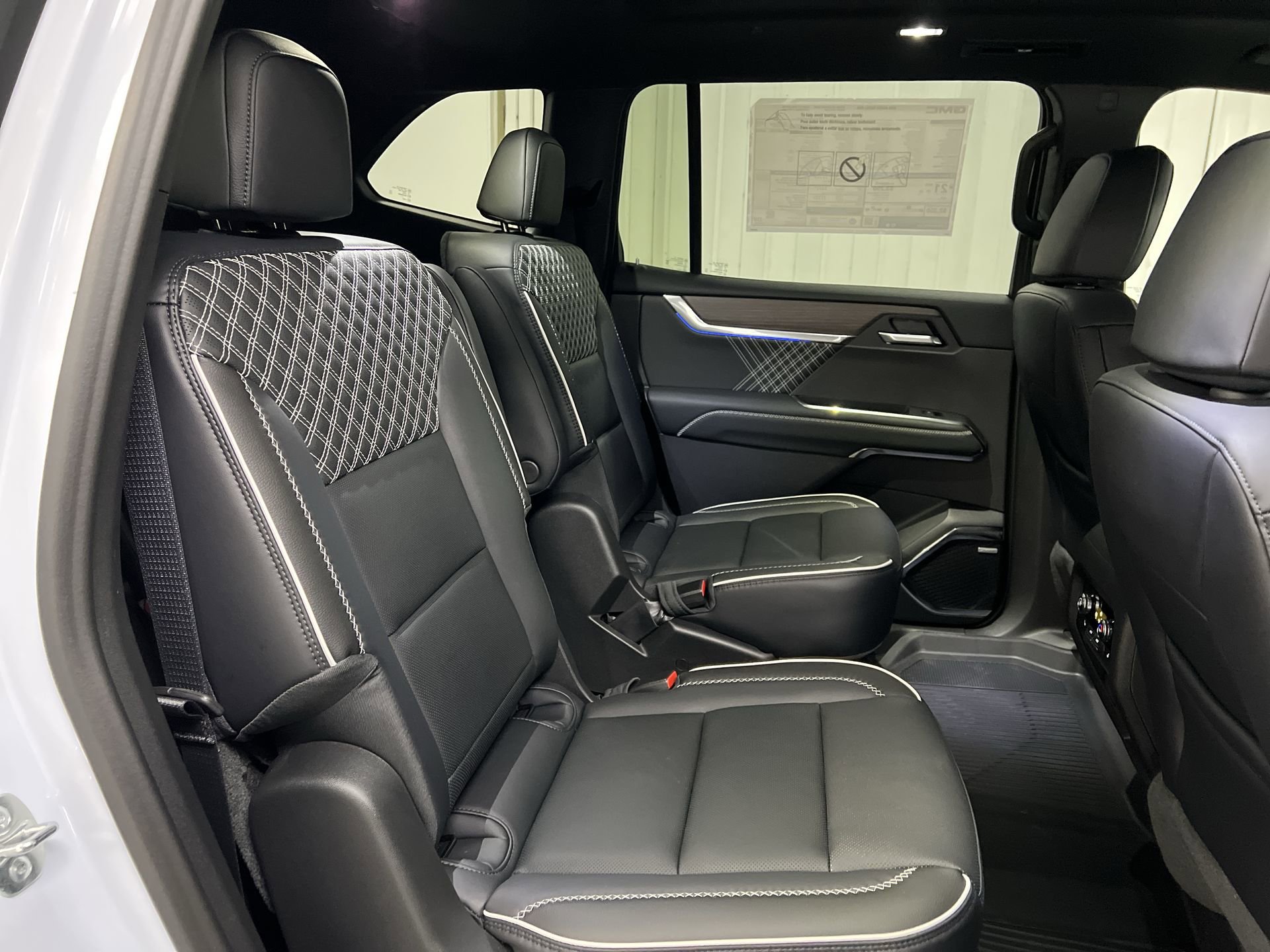 New 2026 GMC Acadia Denali w/ Super Cruise Package AWD/4WD image 64