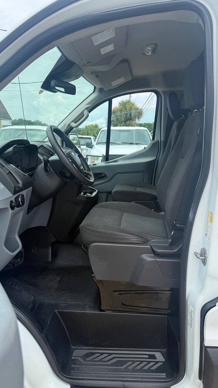 Used 2019 Ford Transit 250 130 Low Roof w/ Exterior Upgrade Package RWD image 10