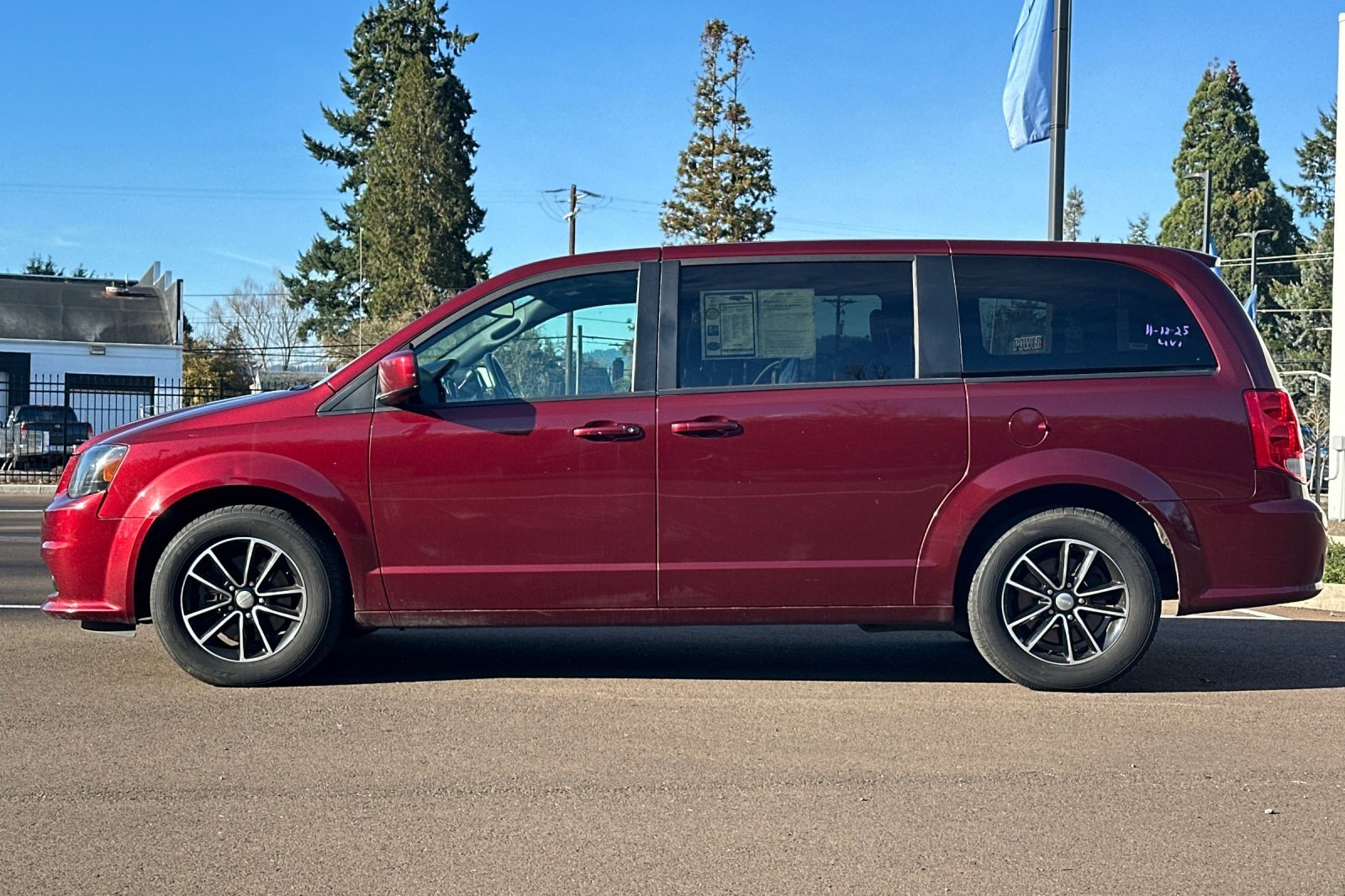 Used 2019 Dodge Grand Caravan GT image 7