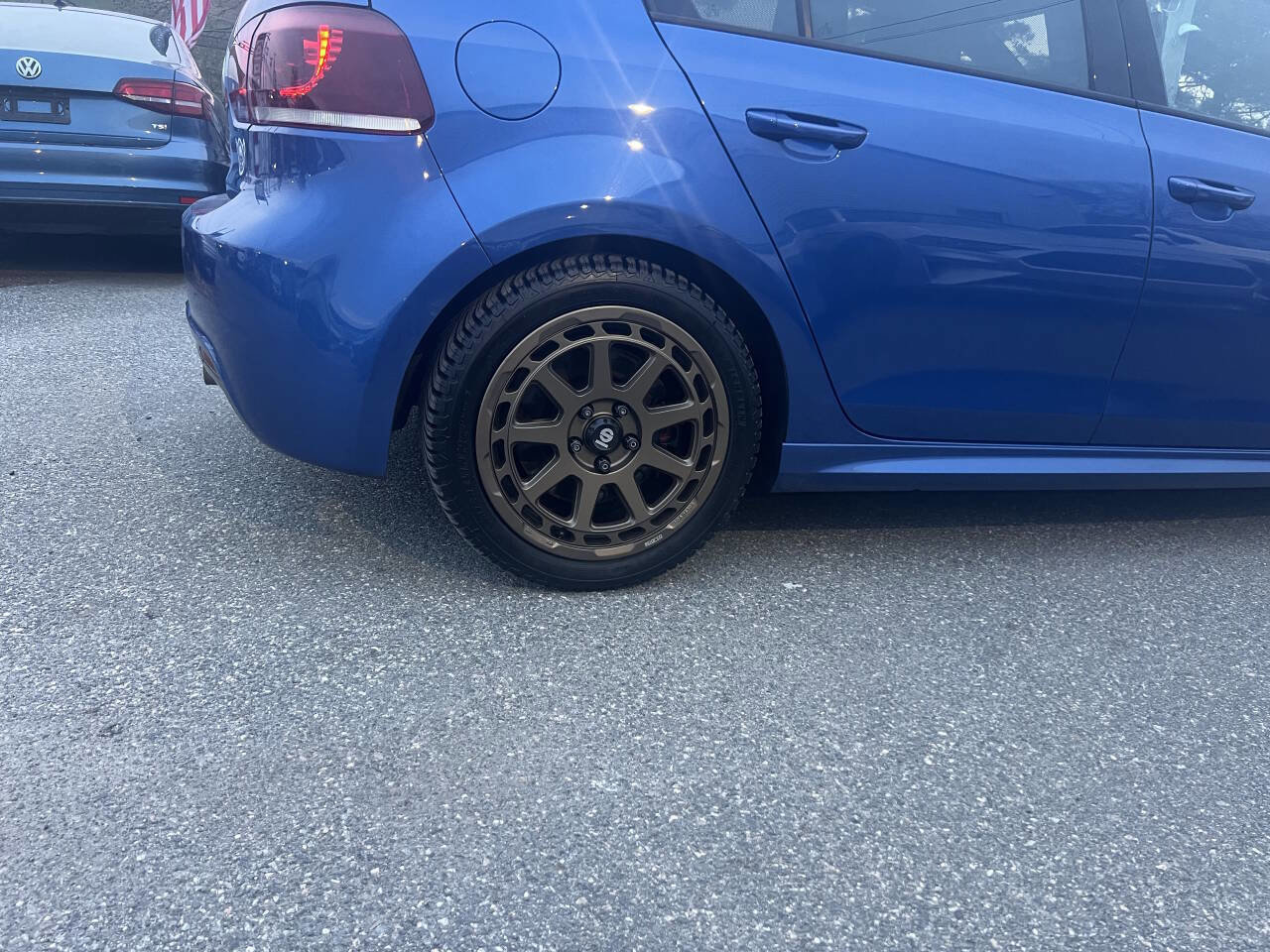 Used 2013 Volkswagen Golf R 4-Door AWD/4WD image 35