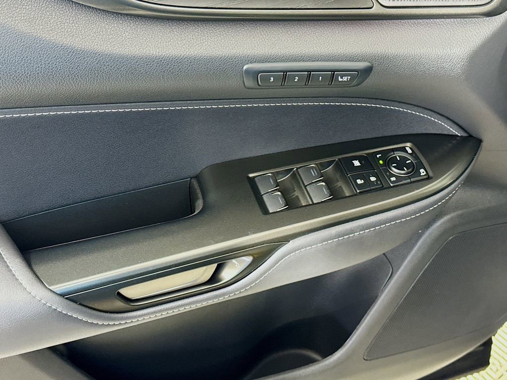 Used 2024 Lexus NX 350h AWD w/ Vision Package image 18