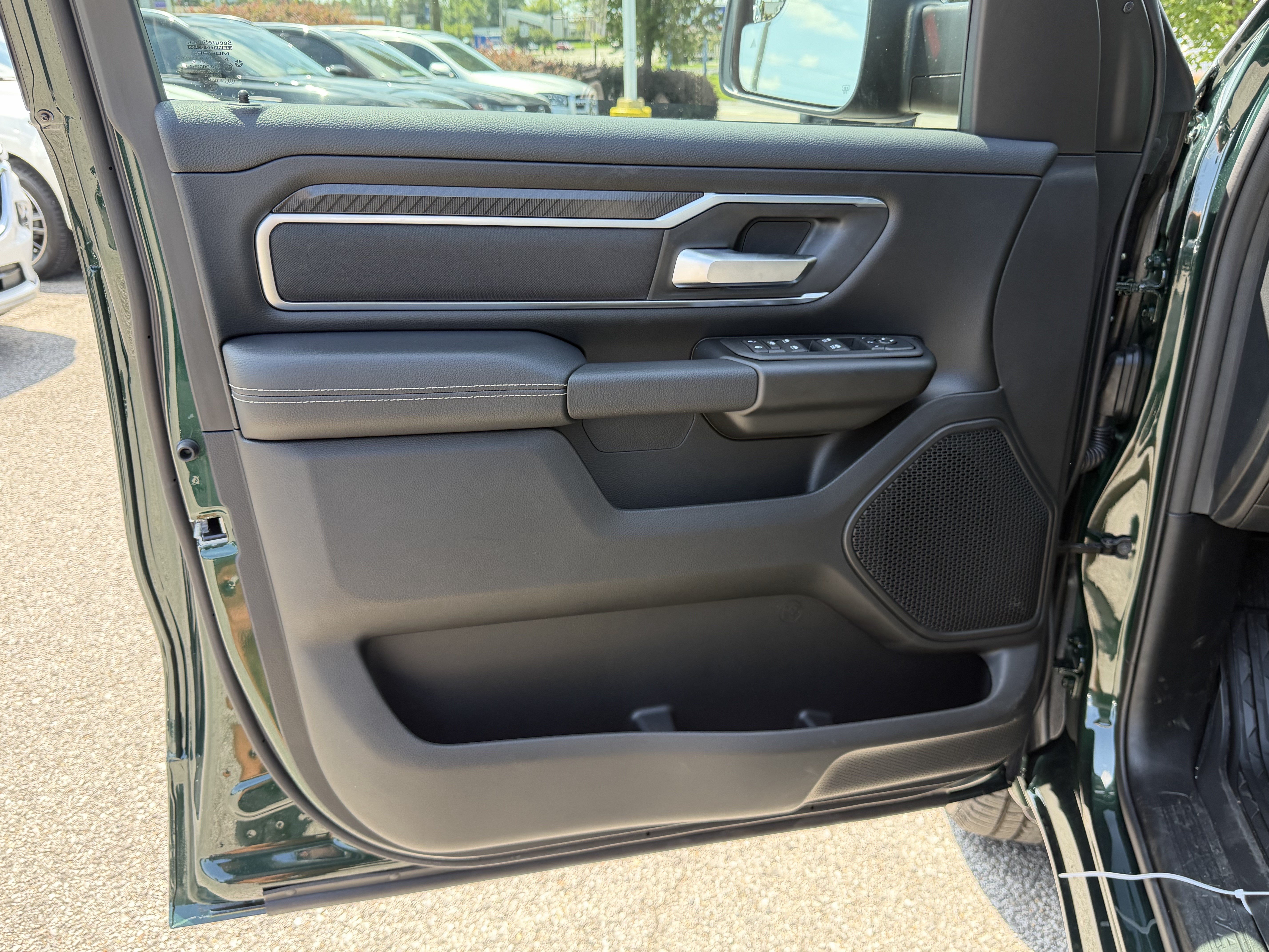 New 2026 RAM 1500 Big Horn AWD/4WD image 14