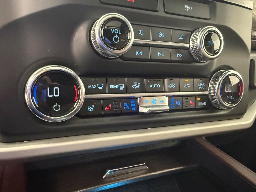 Used 2023 Ford Expedition Max Limited image 24