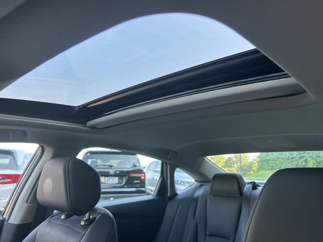 Used 2023 Honda Accord Touring image 28