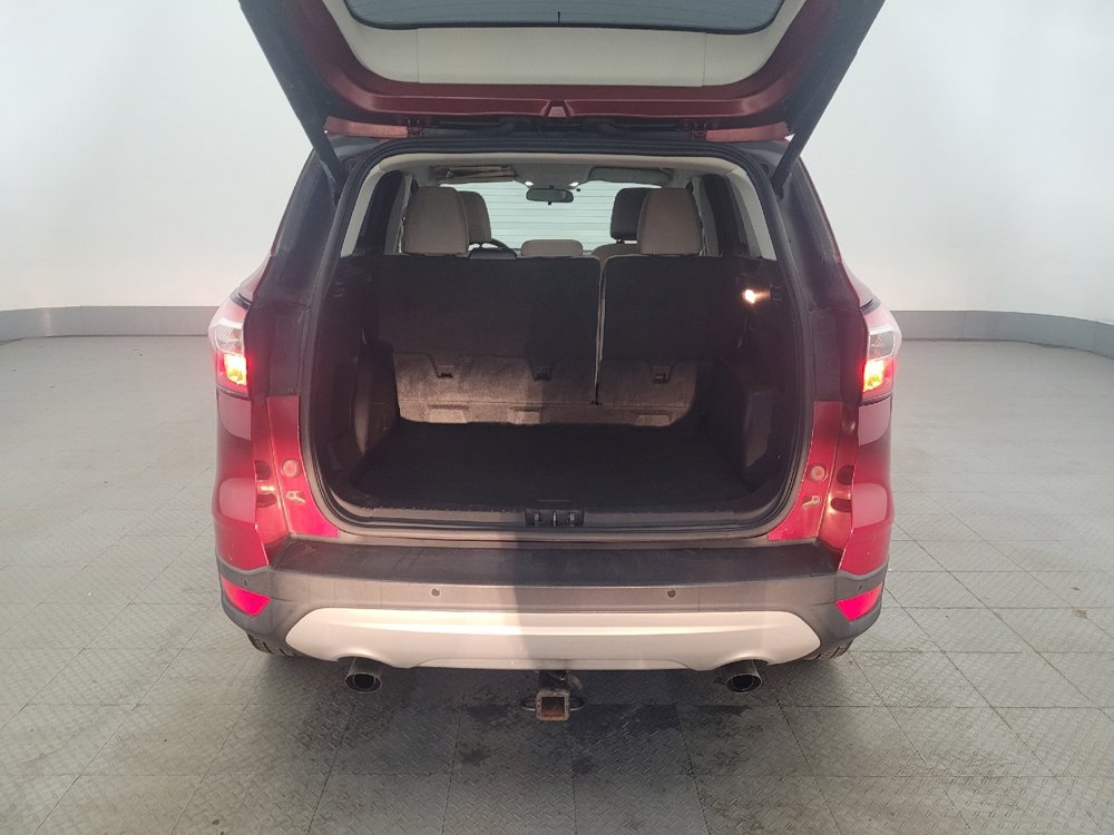 Used 2017 Ford Escape SE w/ Equipment Group 201A FWD image 29