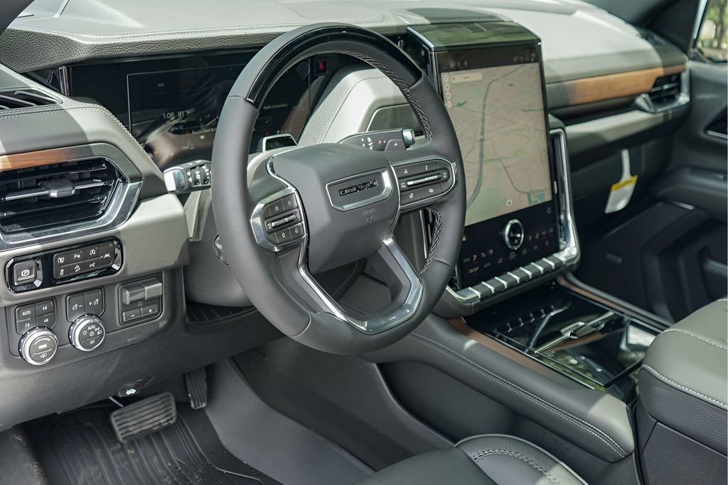 New 2026 GMC Yukon Denali w/ Denali Reserve Package AWD/4WD image 9