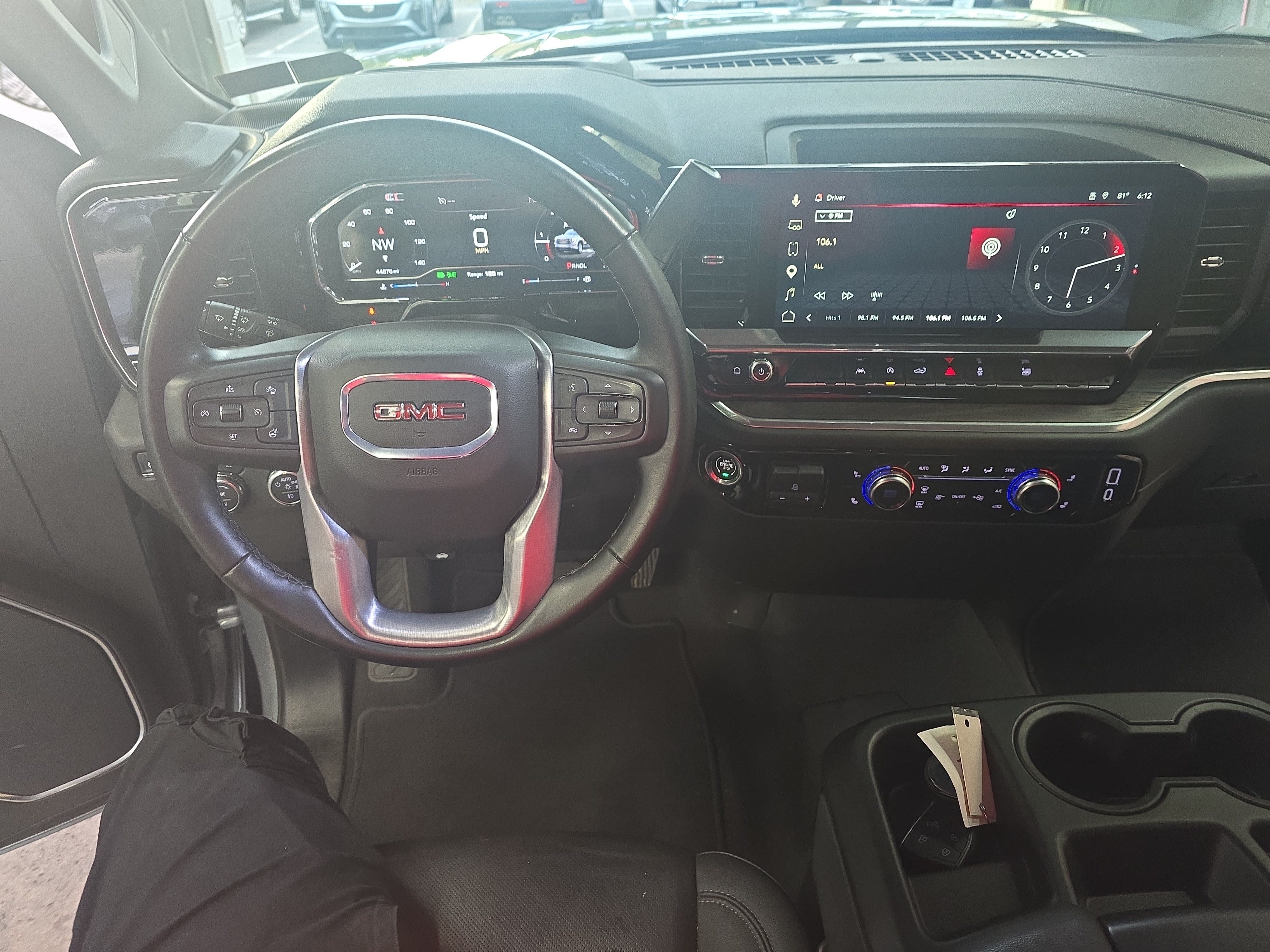 Used 2025 GMC Sierra 1500 SLT AWD/4WD image 16