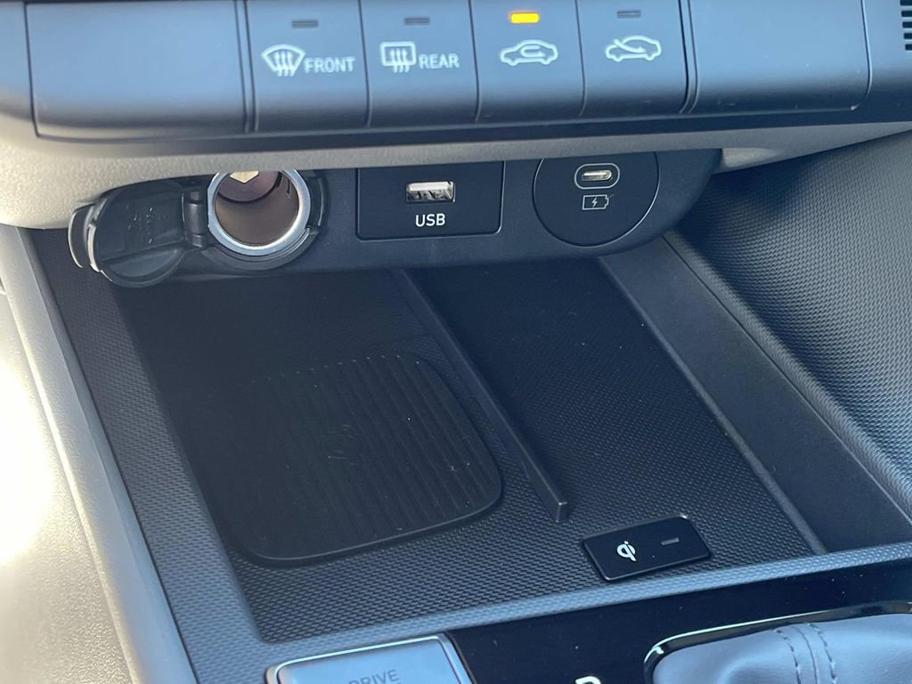 New 2025 Hyundai Elantra SEL image 25