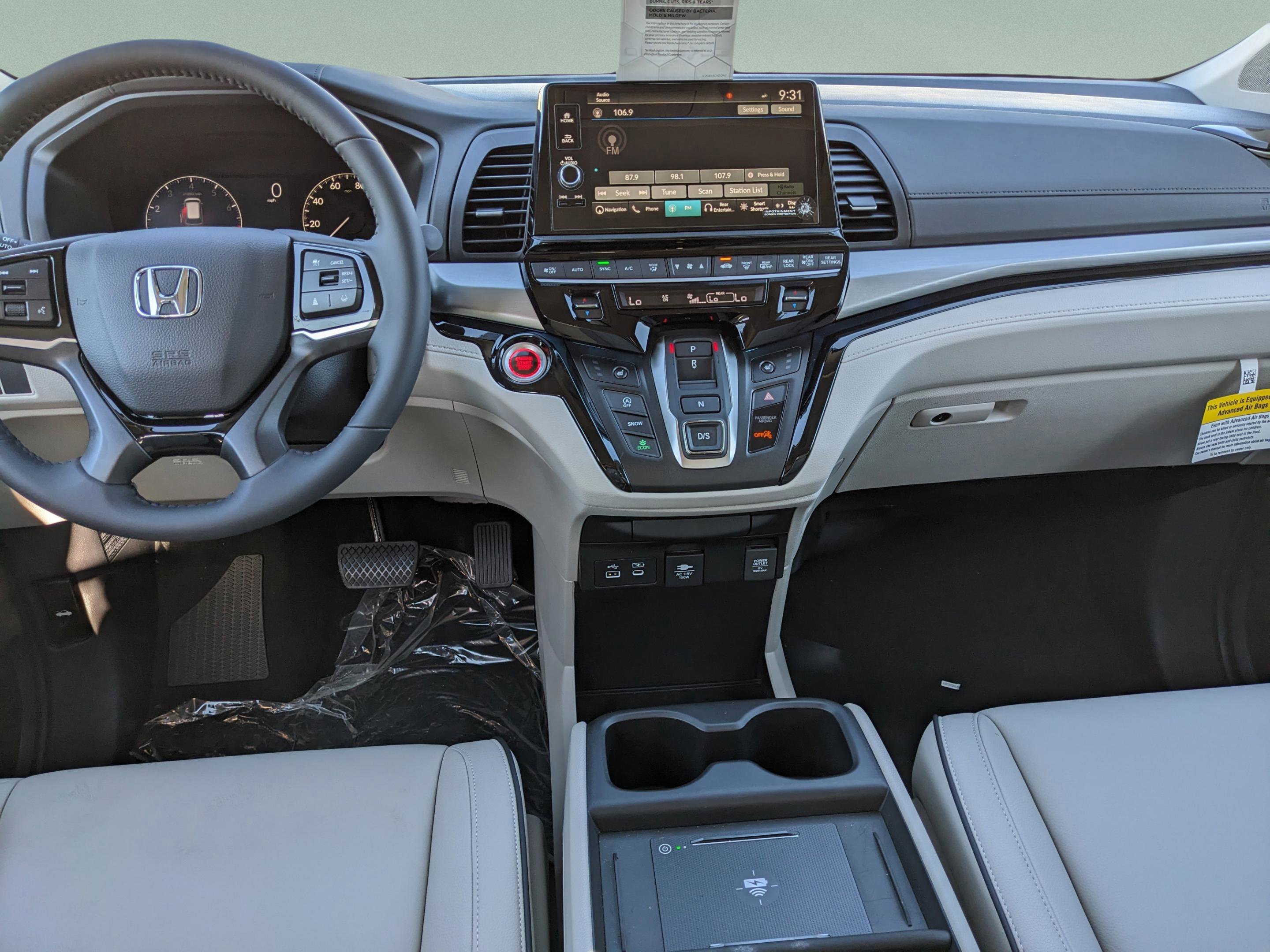 New 2026 Honda Odyssey Touring image 16