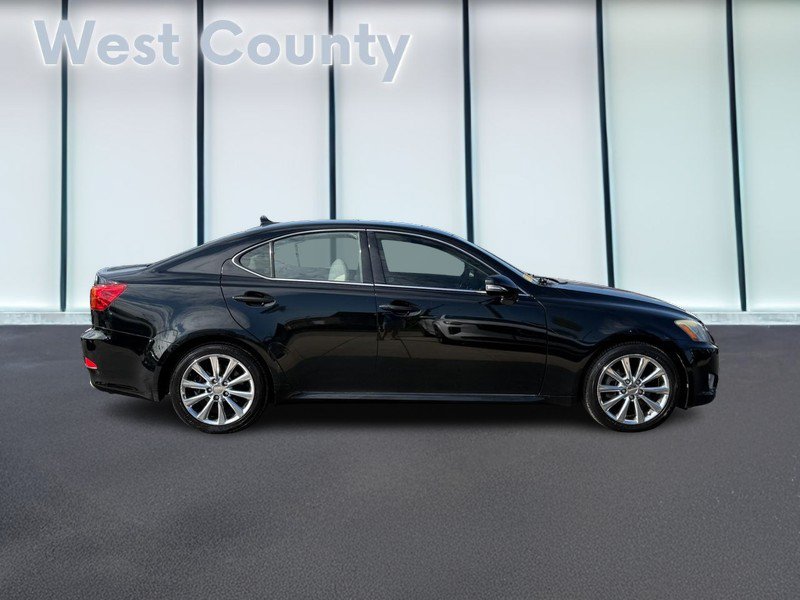 Used 2010 Lexus IS 250 w/ Preferred Accessory Package RWD image 2