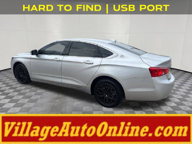 Used 2015 Chevrolet Impala LT w/ Convenience Package FWD image 2
